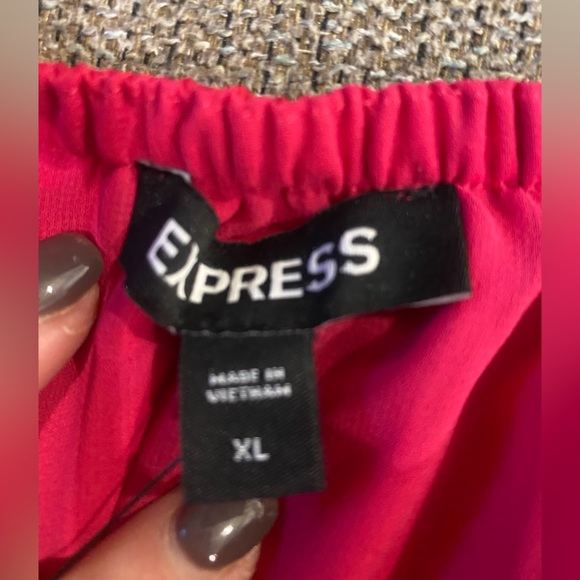 Women’s Express Pleated Off Should Balloon Sleeve Blouse - Picture 3 of 6